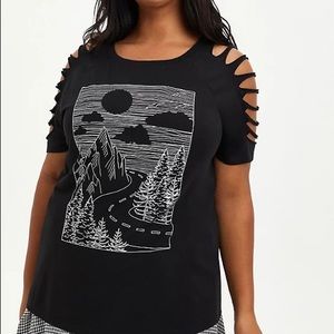 Torrid 5X Landscape Slash Tee